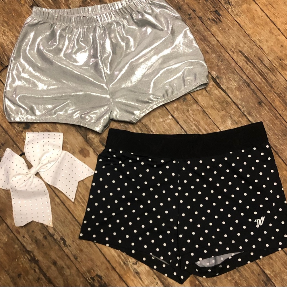 Cheerleading apparel